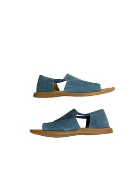 Born | Cove Modern Sandals in Blue Jean Suede 9